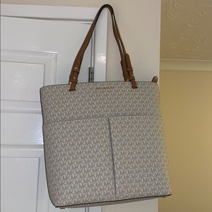 Michael Kors Bedford